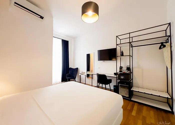 Konukevi Magikrooms Topaz Roma
